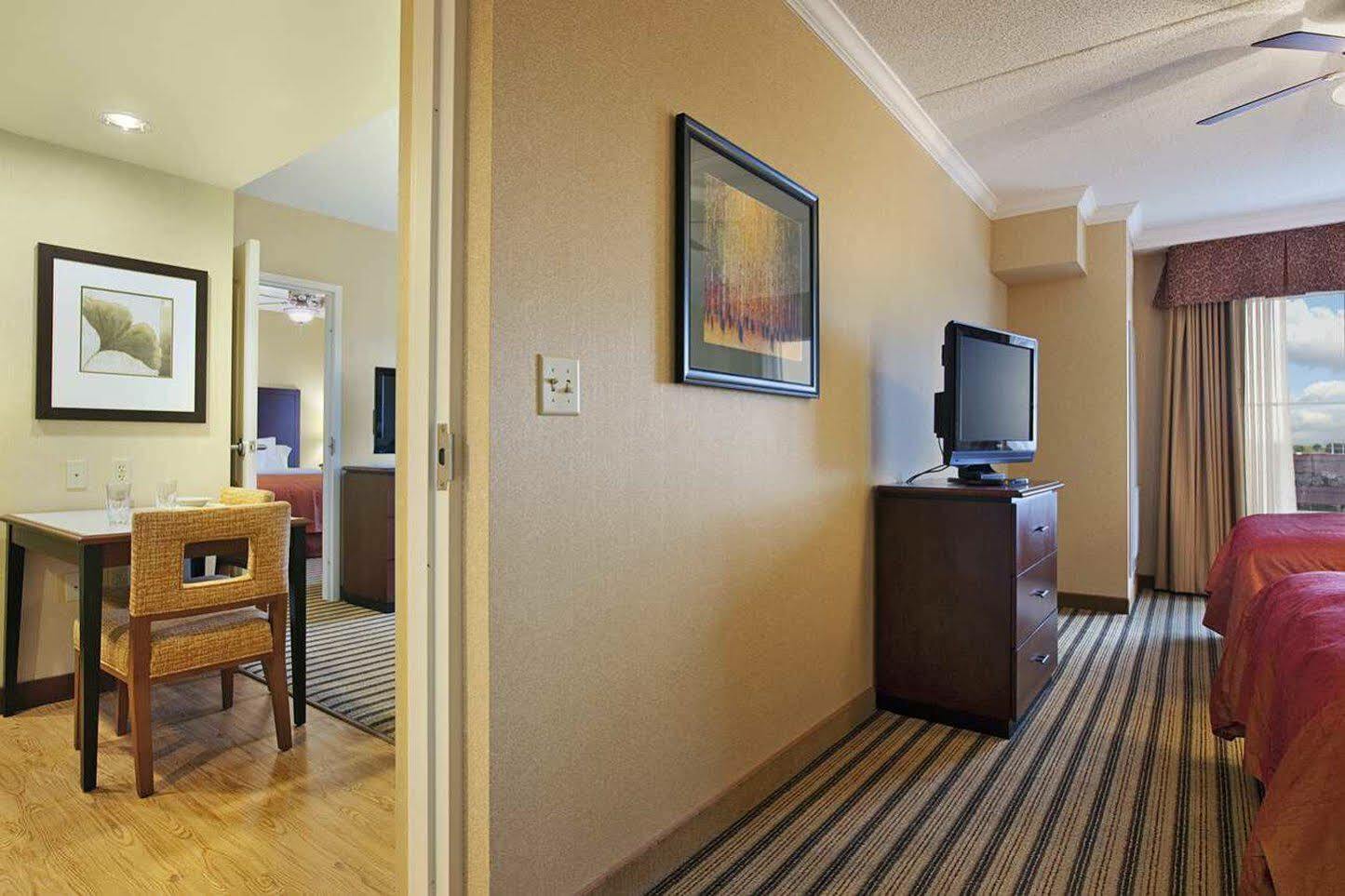 โฮมวู้ด สวีท บาย ฮิลตัน คลีฟแลนด์ บีชวูด Hotel ภายนอก รูปภาพ