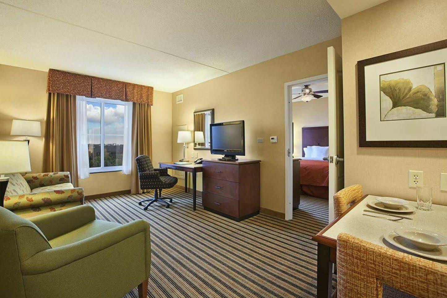 โฮมวู้ด สวีท บาย ฮิลตัน คลีฟแลนด์ บีชวูด Hotel ภายนอก รูปภาพ